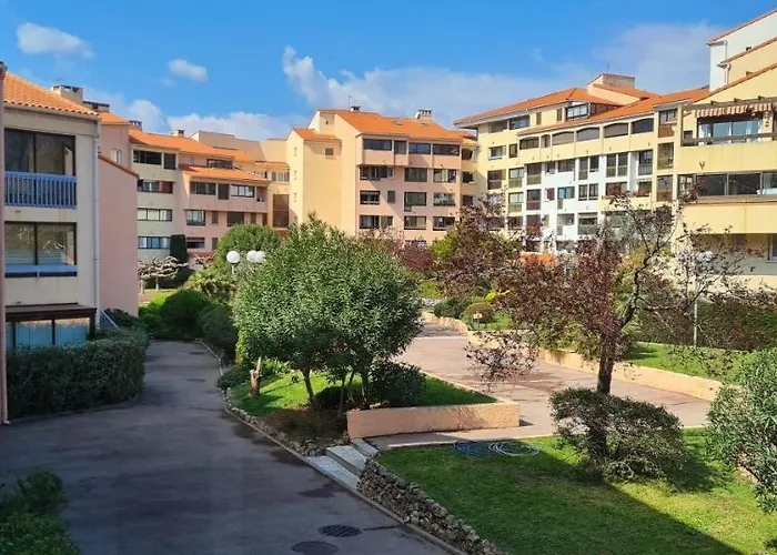 T2 Aux Portes Du Vieux Frejus Et 5 Mn De La Plage