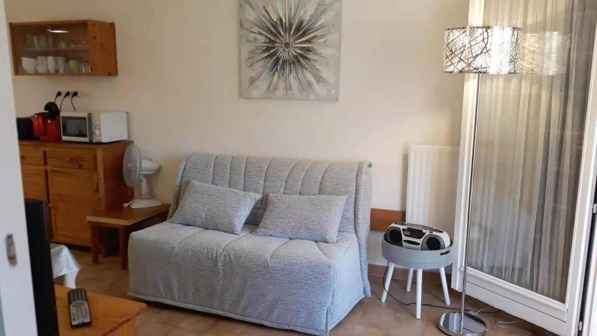 Appartement T2 Aux Portes Du Vieux Et 5 Mn De La *